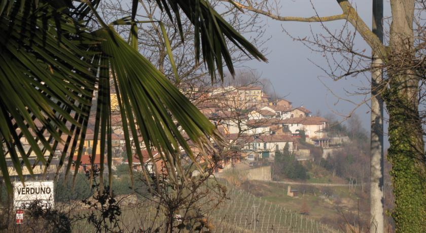 Cascina Arcangelo Raffaele Verduno Zewnętrze zdjęcie